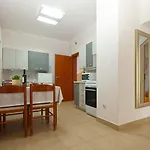 Appartement Biskupije 810