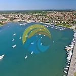 Biskupije 810 * Medulin