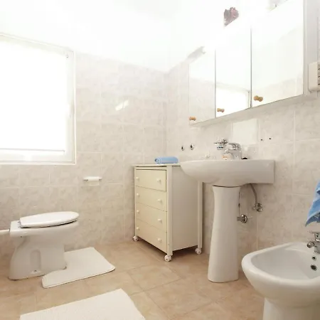 Appartement Biskupije 810 *