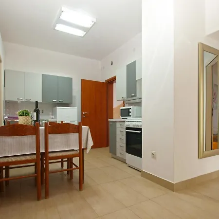 Apartman Biskupije 810