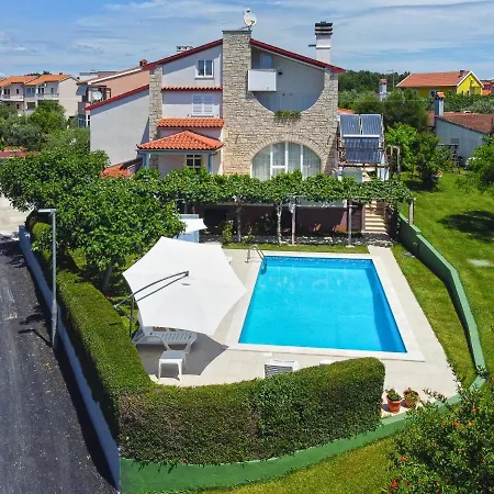 Biskupije 810 Apartman Medulin