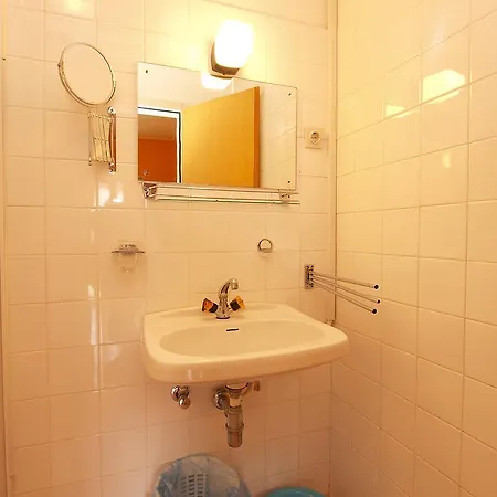 Biskupije 810 * Medulin