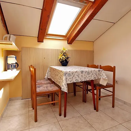 Appartement Biskupije 810 *