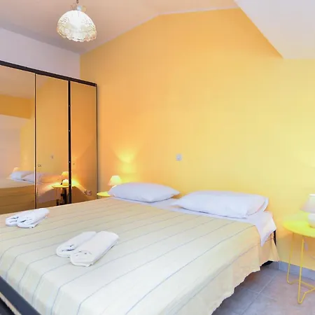 Biskupije 810 Apartman *