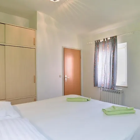 Biskupije 810 Appartement Medulin