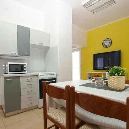 Biskupije 810 Apartment Medulin