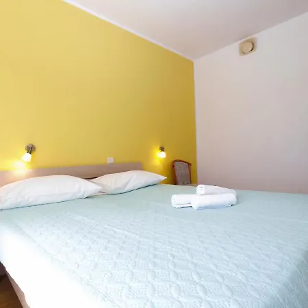 Biskupije 810 Apartment Medulin