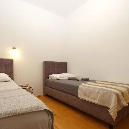 Lägenhet Biskupije 810