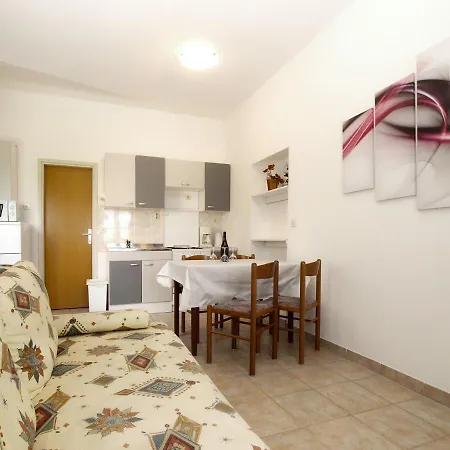 Biskupije 810 Apartment Medulin
