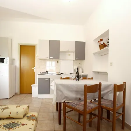 Apartment Biskupije 810
