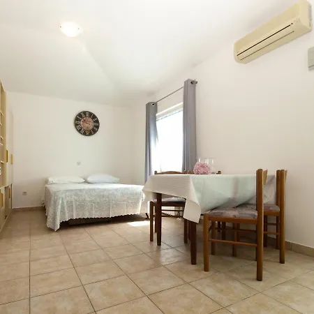 Biskupije 810 Medulin