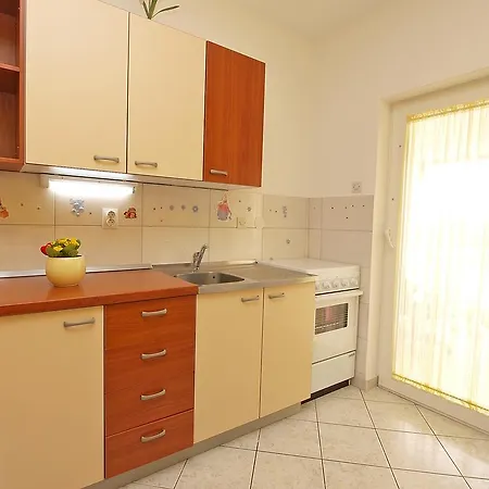 Biskupije 810 Apartment