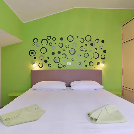 Lägenhet Biskupije 810 *