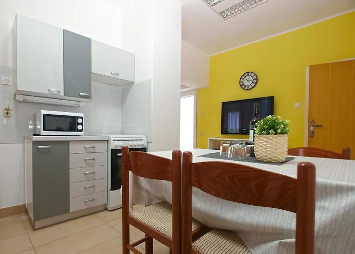 Biskupije 810 Μεντουλίν