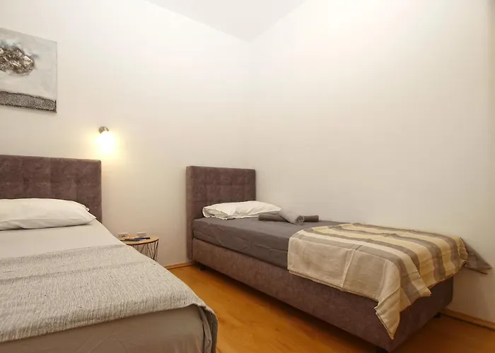 Διαμέρισμα Biskupije 810