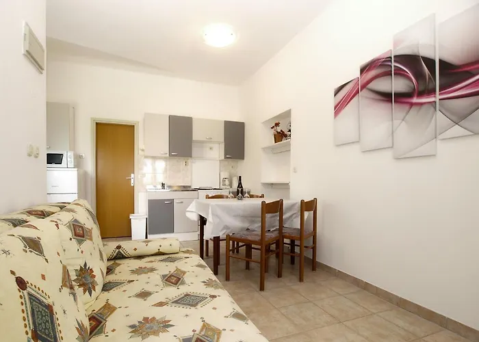 Biskupije 810 Διαμέρισμα Μεντουλίν