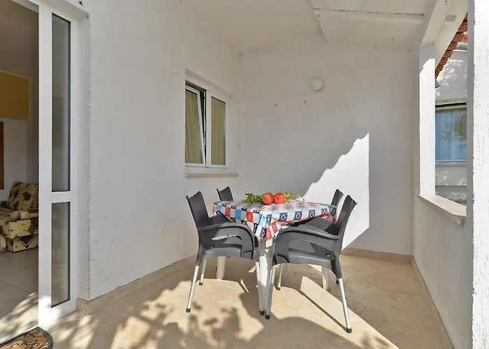 Biskupije 810 Διαμέρισμα Μεντουλίν